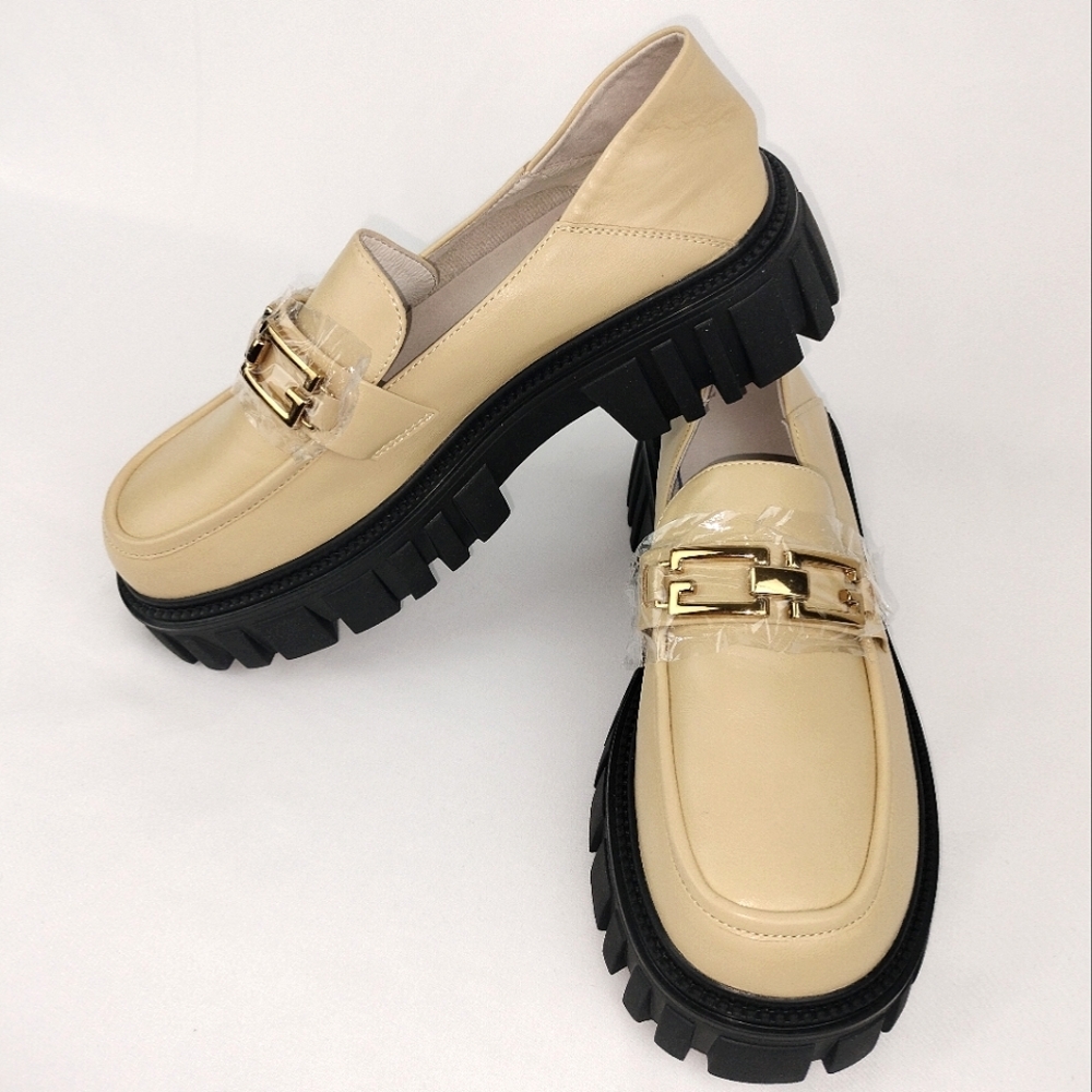 🆕 Lattelier Chunky Sole Faux Leather Loafers w/ Gold Toned Chain detail (Beige)